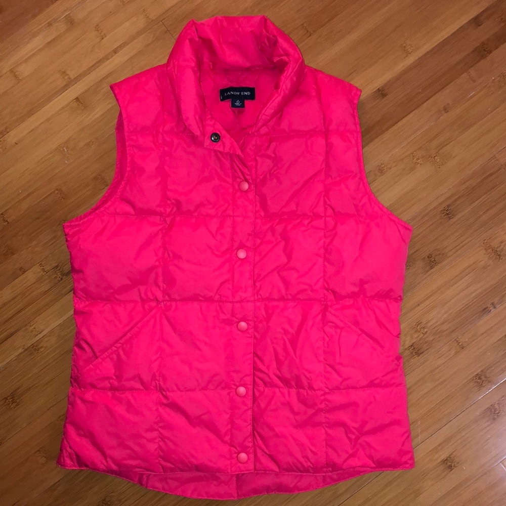 Lands’ End Down Vest Size Small